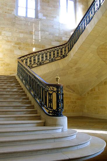 mairie_escalier